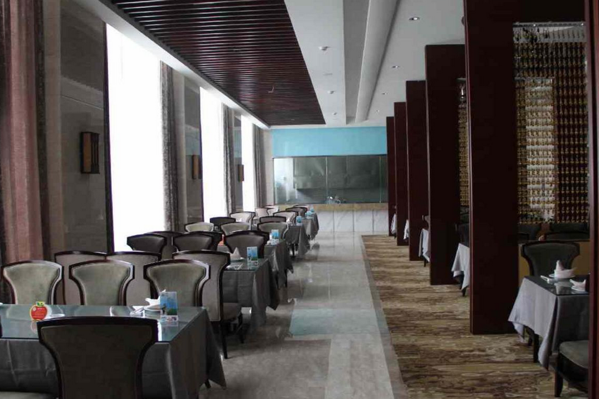 Blue Horizon International Hotel 44/50