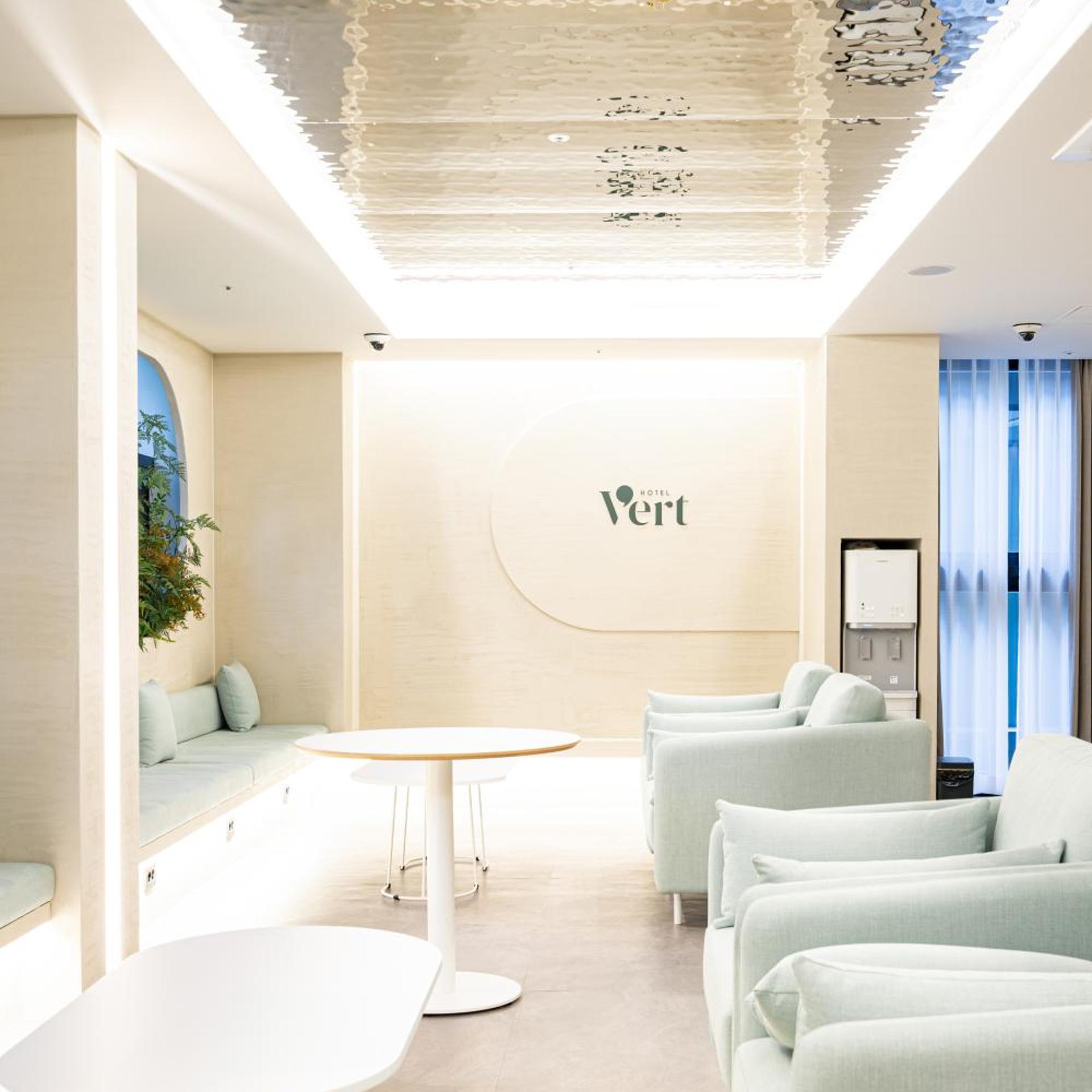 Hotel Vert 43/43