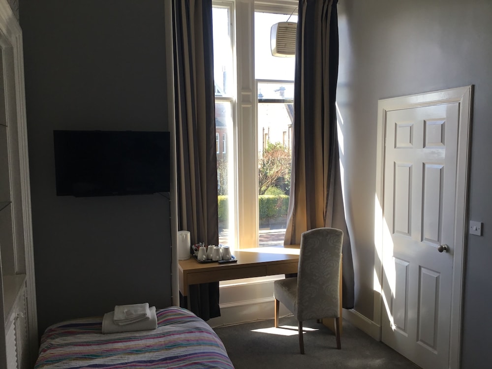 Northumberland Hotel 37/72