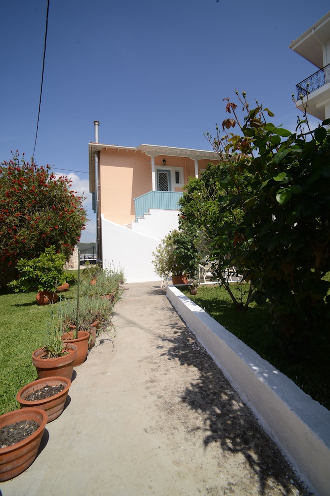 Tsonas Apartments 15/22