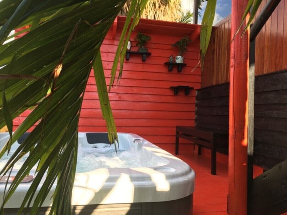 Piton Bungalows 39/50