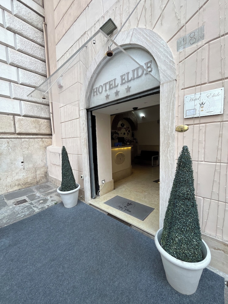 Elide Hotel 33/49