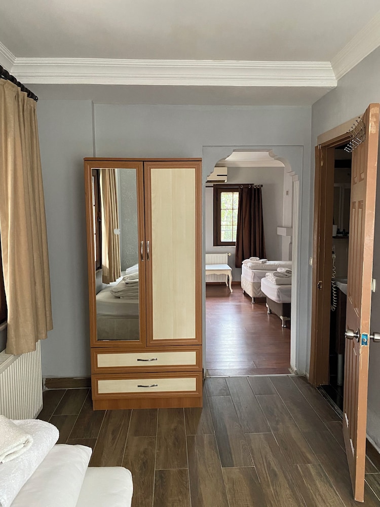 Tuzla Konak Hotel 35/36