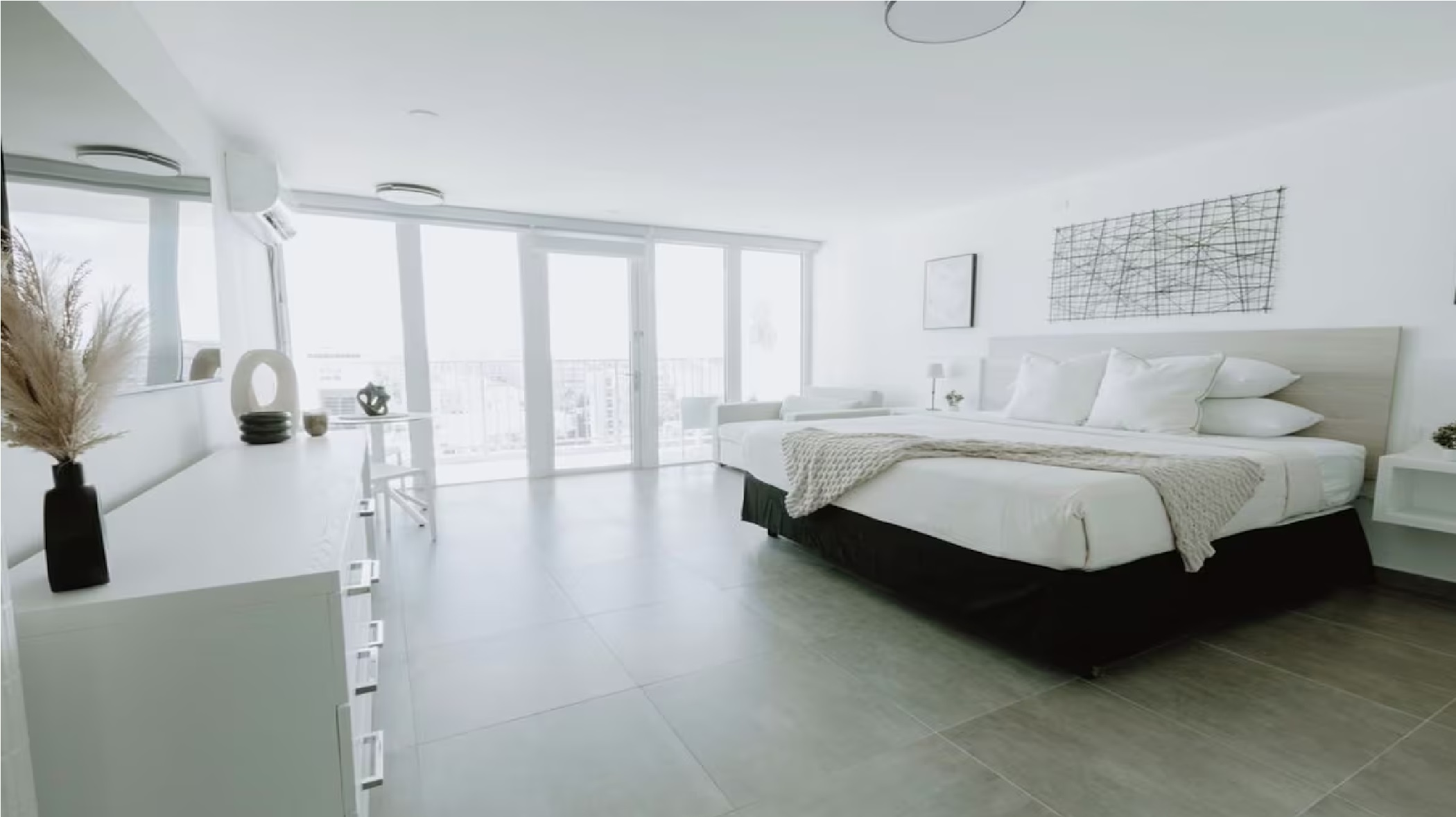 Superior, Studio, King Bed