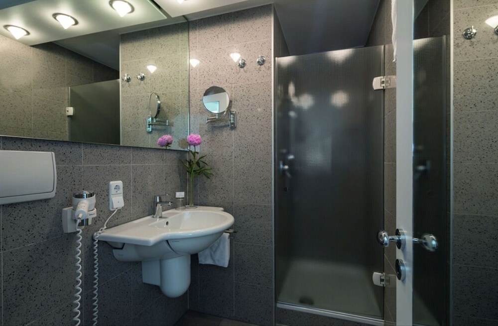 Parkhotel Schmid 21/63