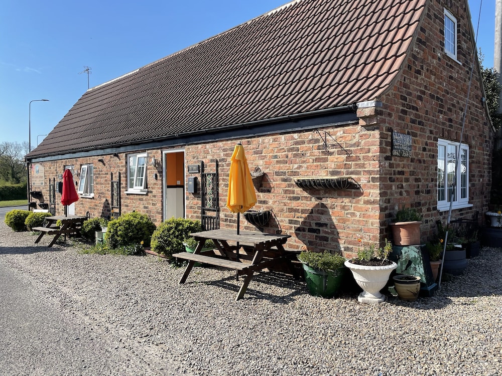 OYO Yarm Cottages 52/64