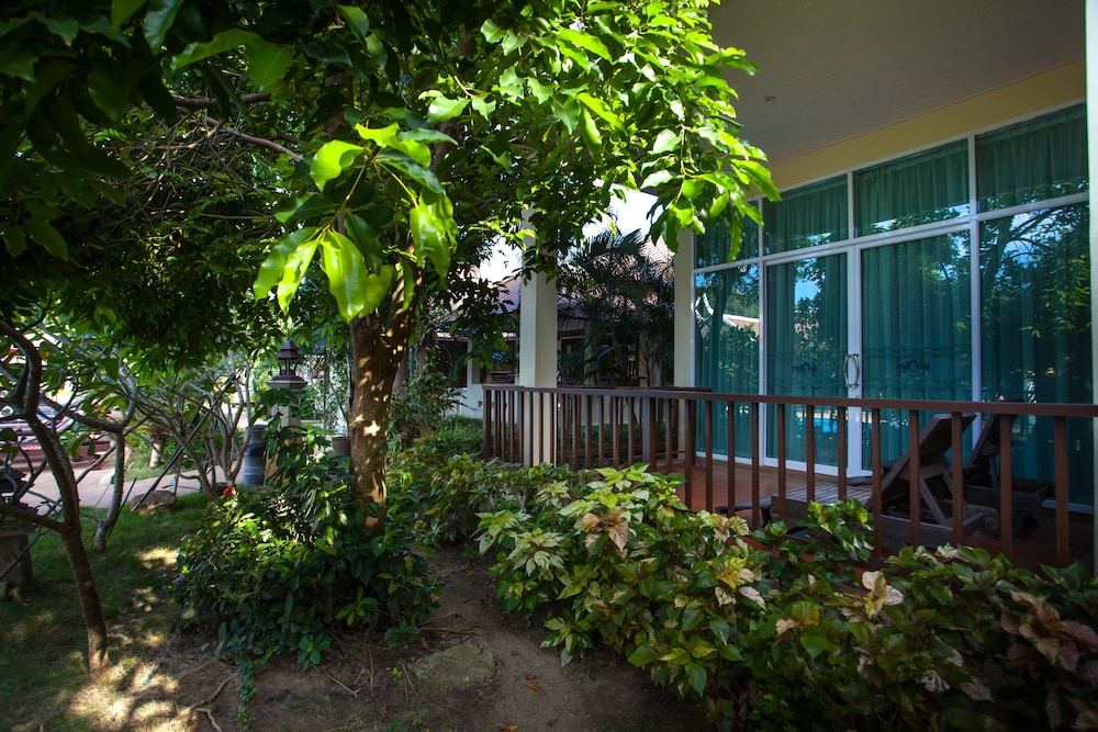 Pattra Vill Resort 43/72