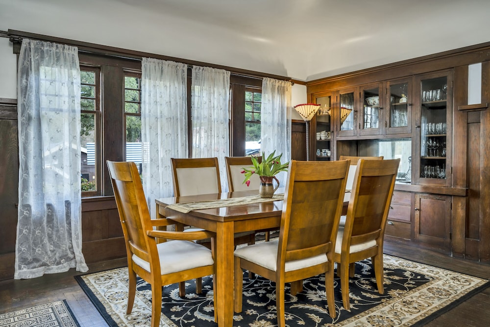 Craftsman Inn 57/70