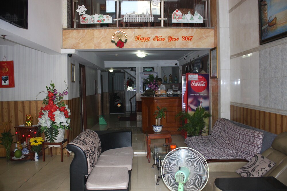 Yoko Airport Saigon Hotel 3/65