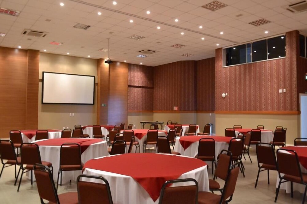 Imigrantes Hotel 29/33