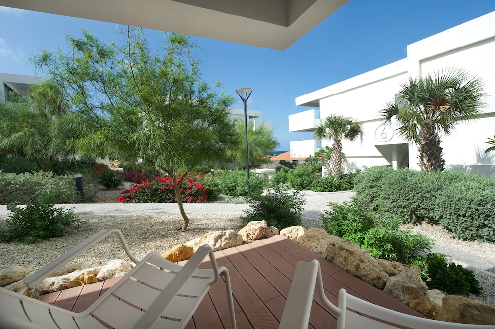 Papagayo Beach Hotel 15/76