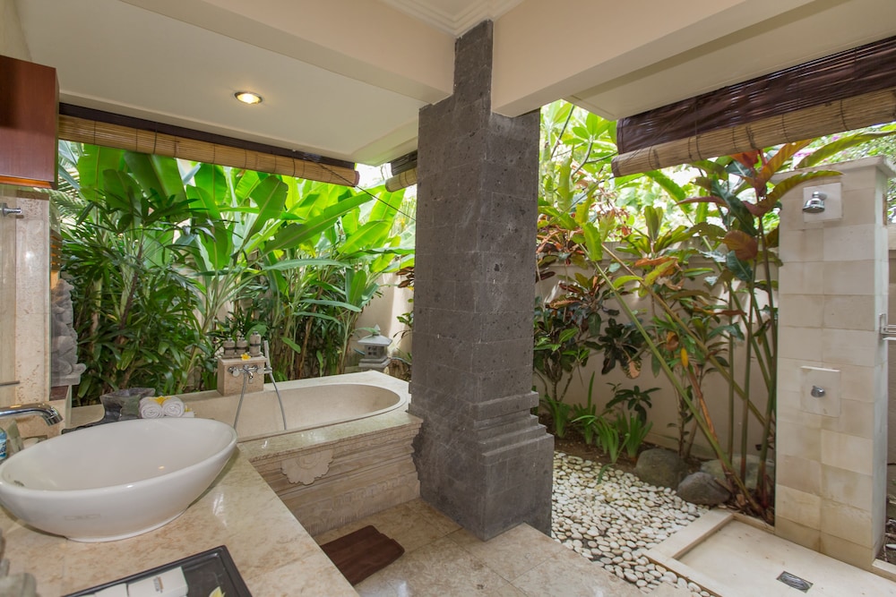 Villa Lidwina By Nagisa Bali 47/47