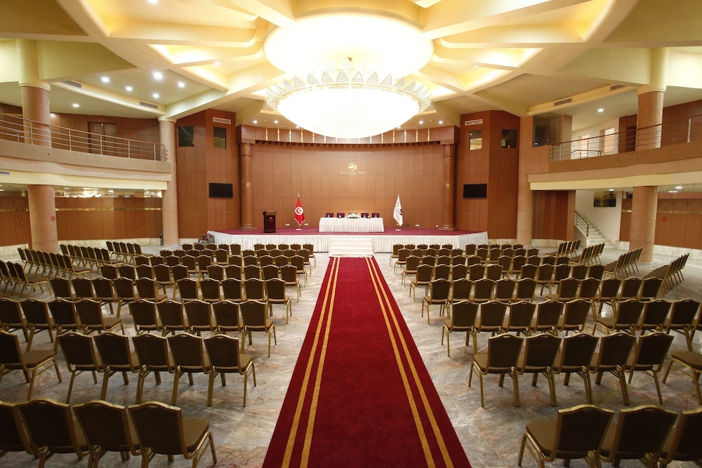 Tunis Grand Hotel 35/50