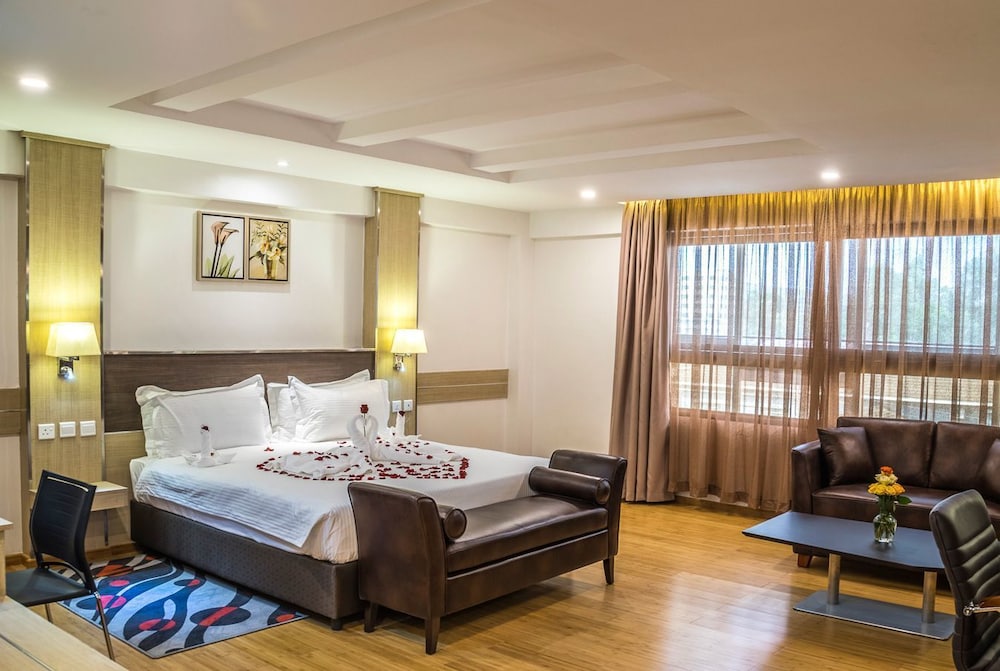 DELUXE, DOUBLE BED