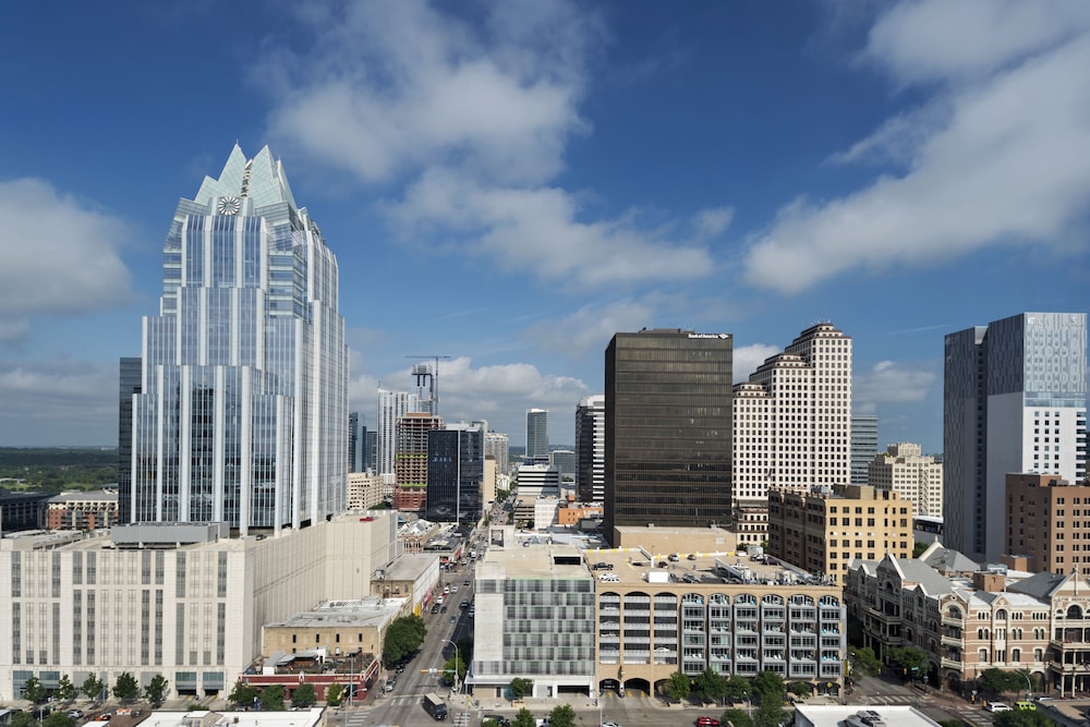 Aloft Austin Downtown 24/58