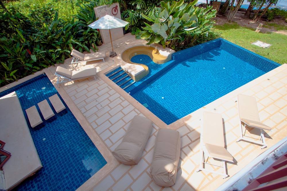 Amatapura Beach Villa 1 8/59