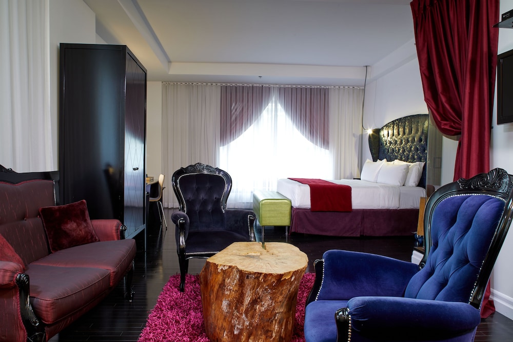 Hotel Chez Swann 53/72