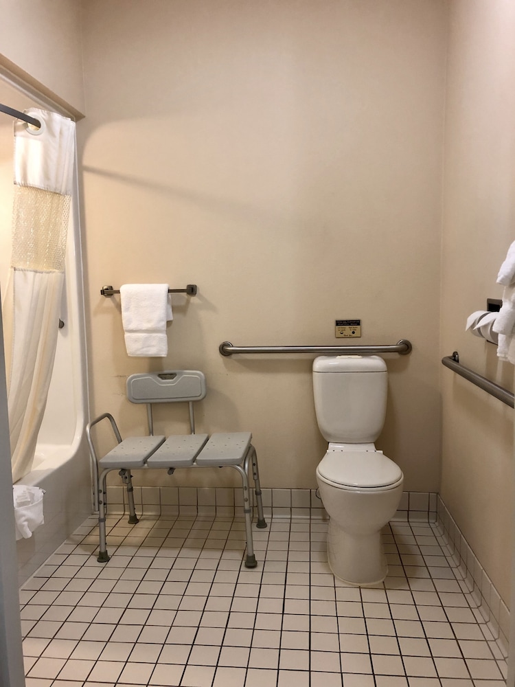Best Western Byron Center 32/40