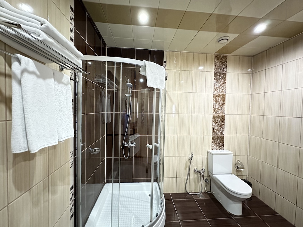 Modern Hotel Baku 55/55