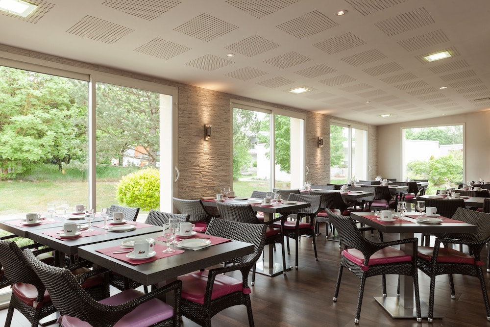 Charme Hotel Montbeliard Sud 26/40