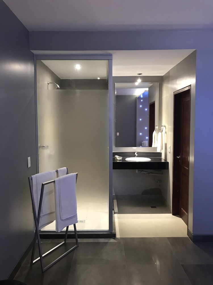 Hotel G 4/50