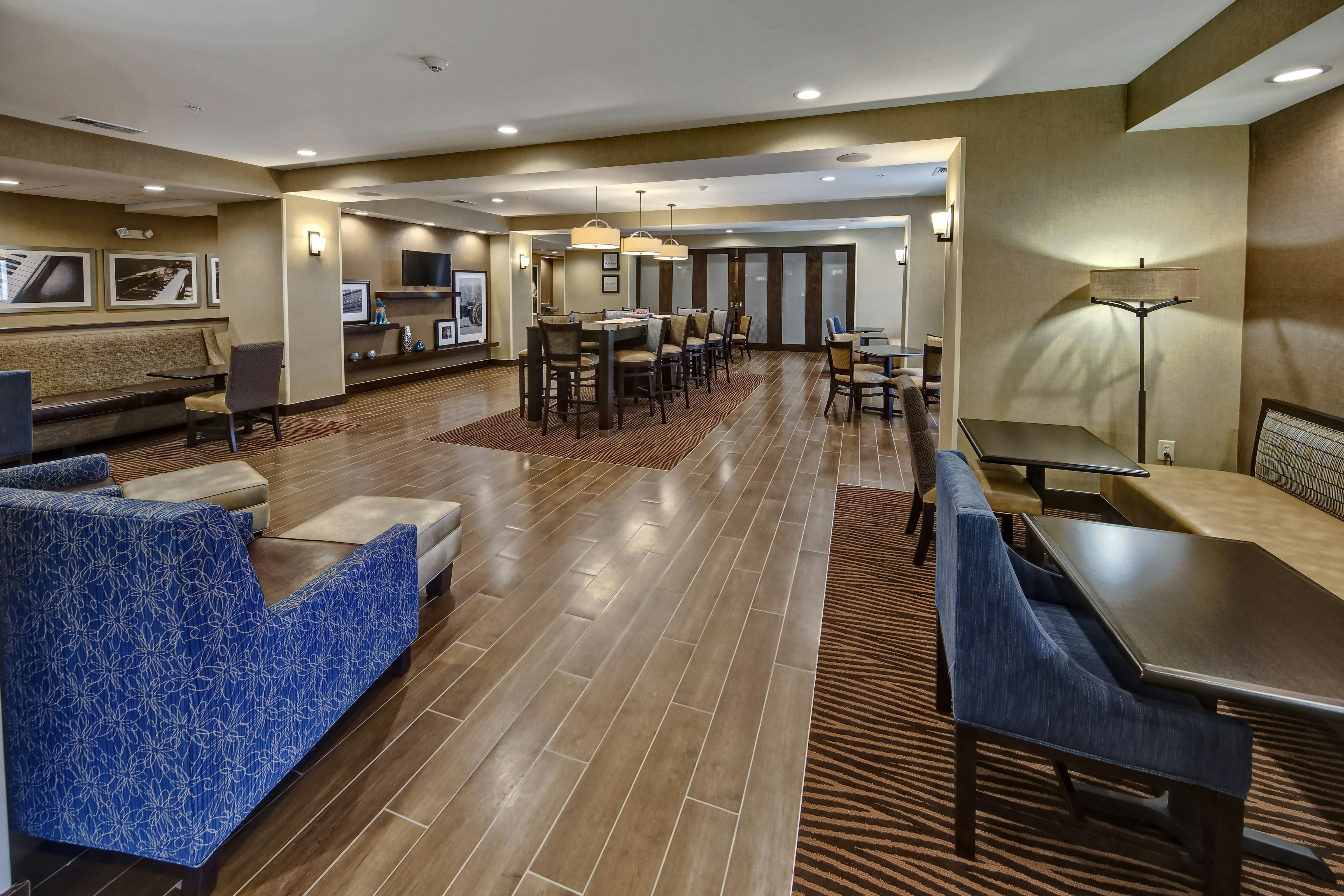 Hampton Inn Indianola 11/21
