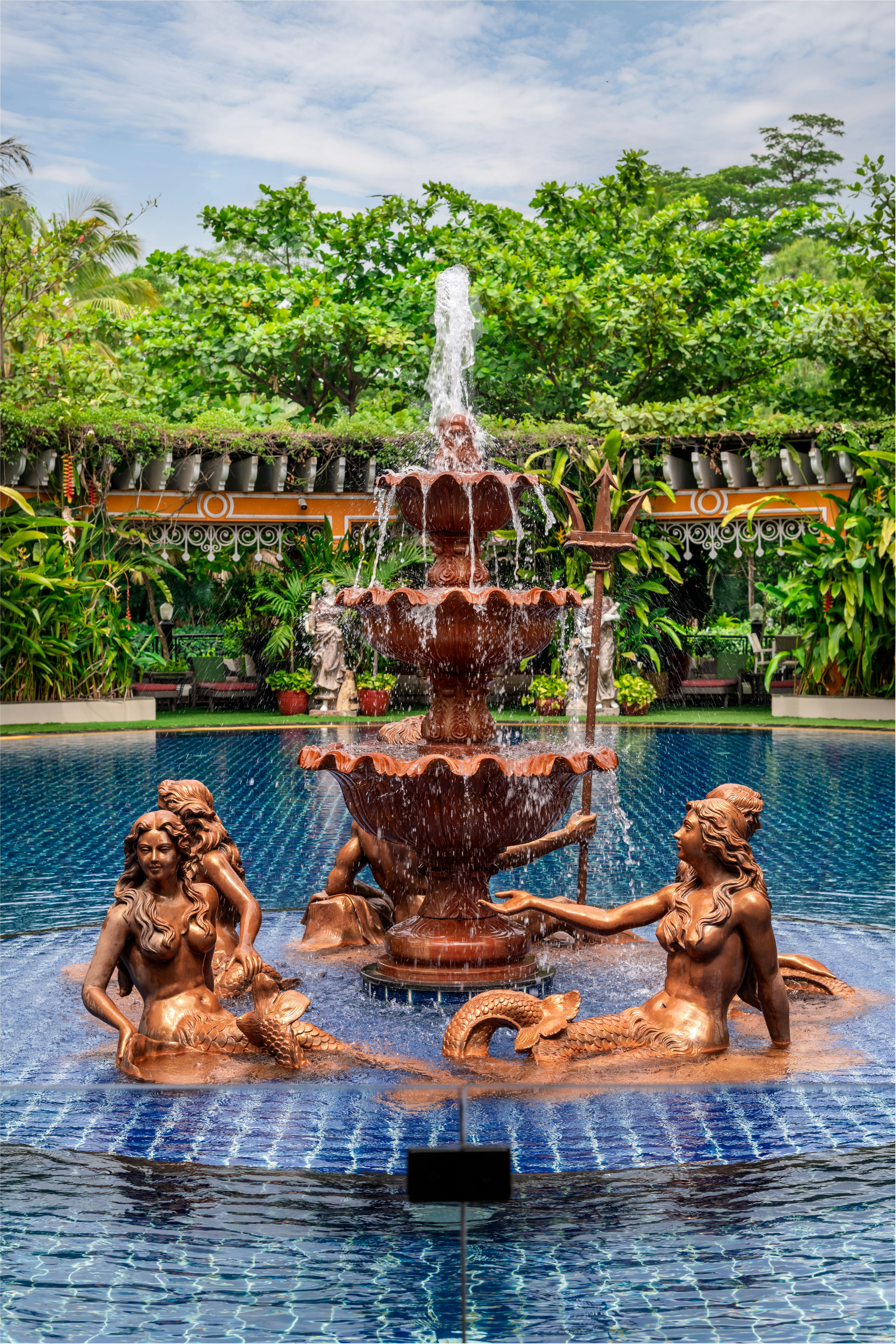 MAYFAIR Lagoon 68/72