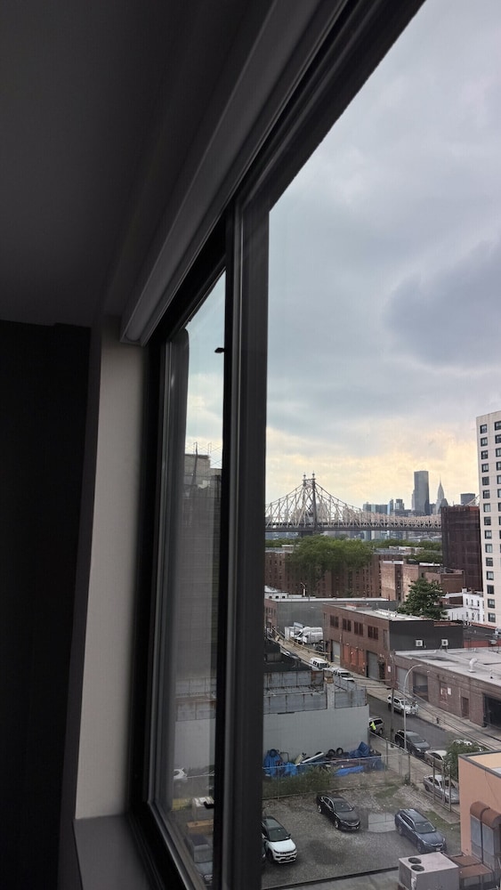 Capital Hotel Long Island City 3/15