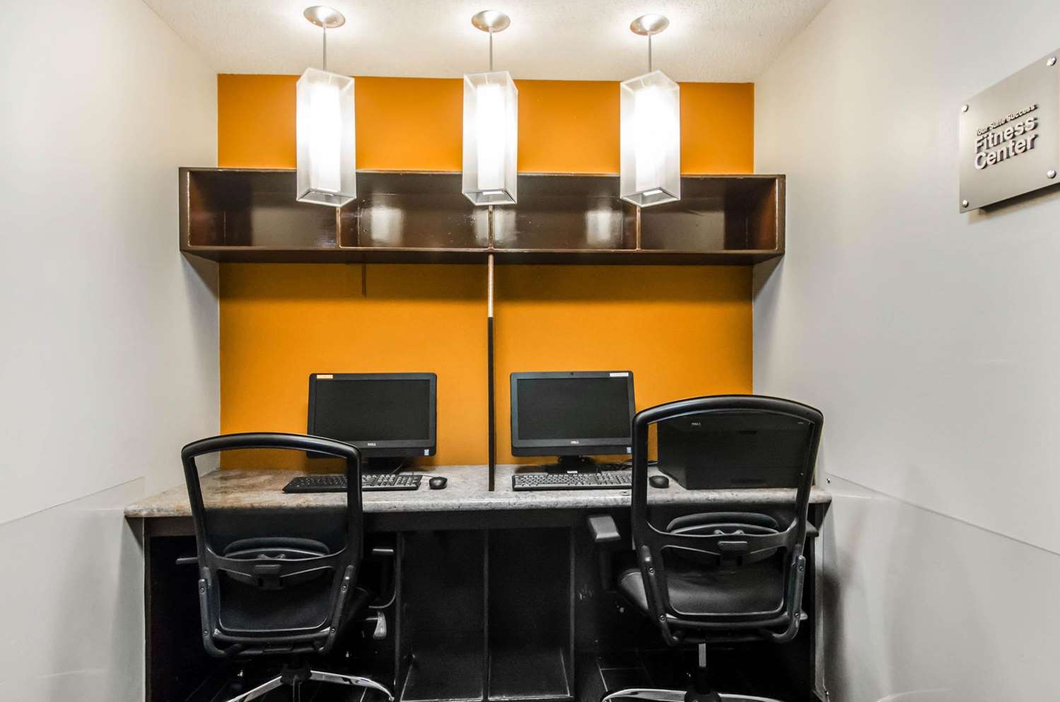 Quality Suites St. Joseph 22/24