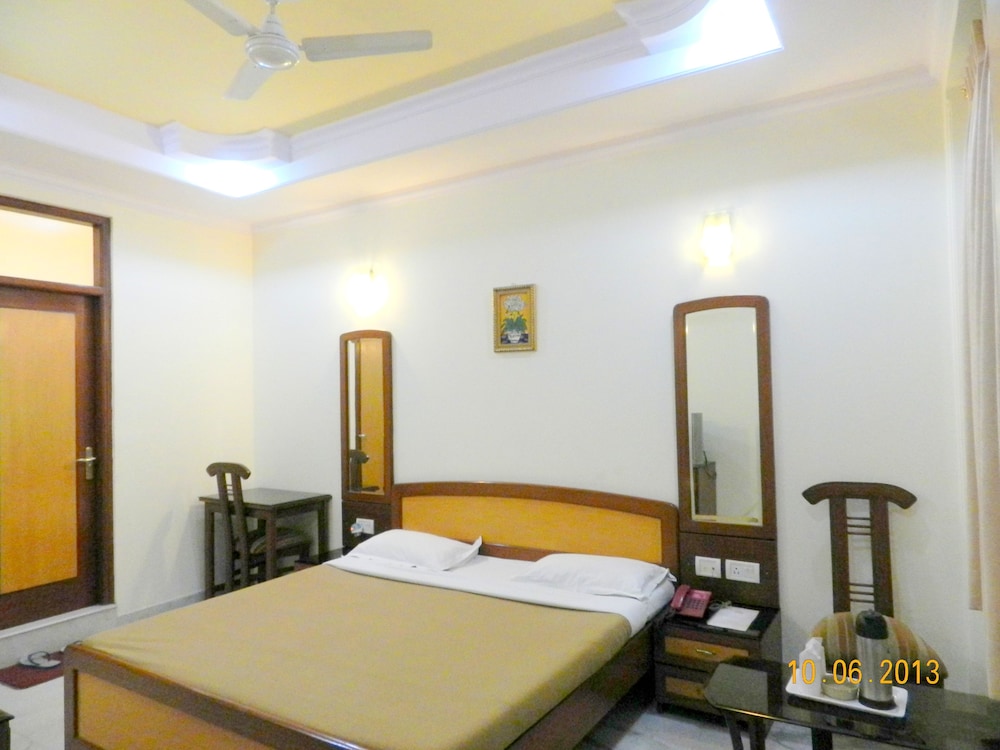 Tara Palace 14/24