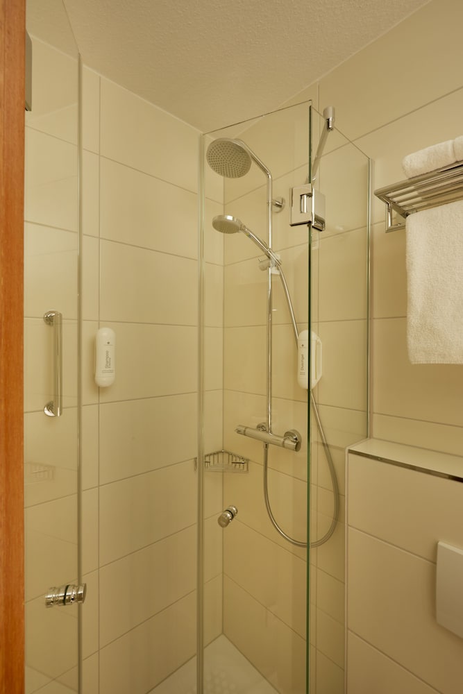 H Hotel Nuremberg Ex Ramada Landhotel 18/59