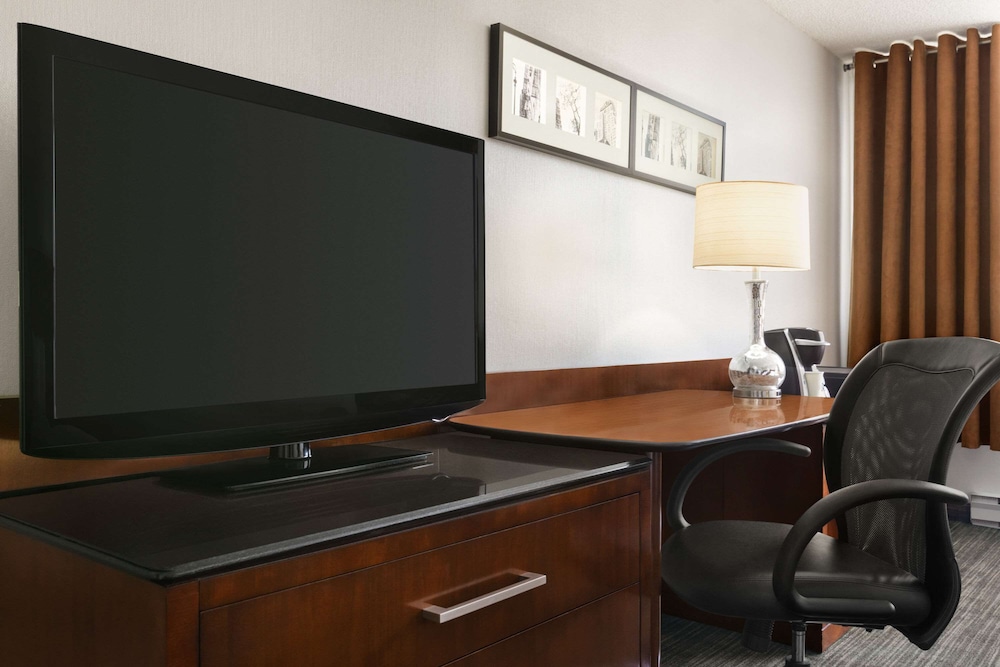 Travelodge by Wyndham Hotel & Convention Centre Quebec City 34/41