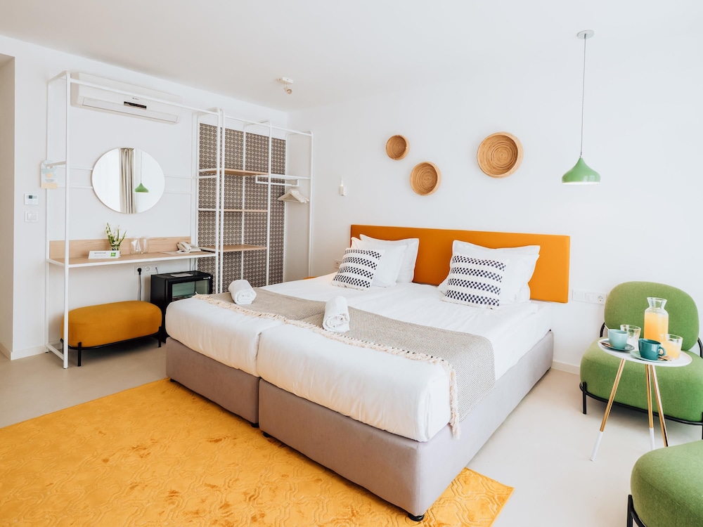 ibis Styles Golden Sands Roomer Hotel 14/45