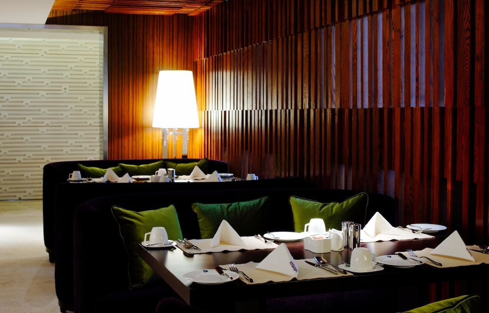 Dw Hotels 43/50