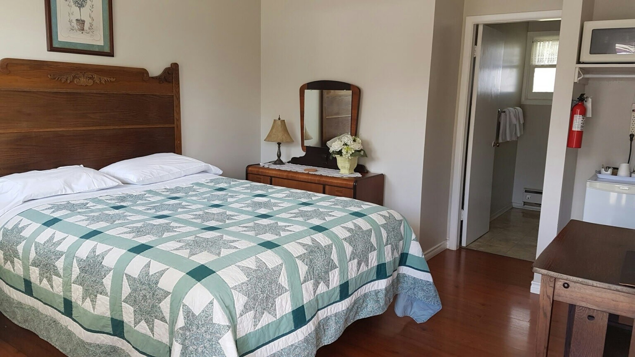 Room at THE VICTORIAN MOTEL AND RV PARK by Capital O, GRAND FORKS - BC