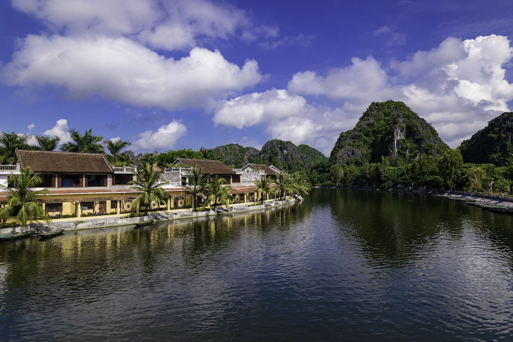 Emeralda Resort Tam Coc 19/22