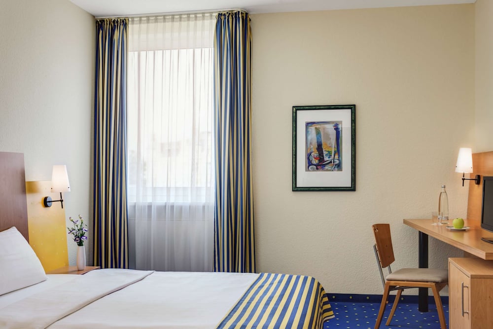 Intercityhotel Stralsund 20/47