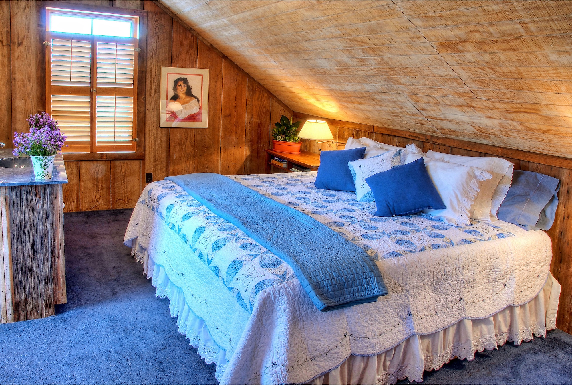 West, Elite, King Bed