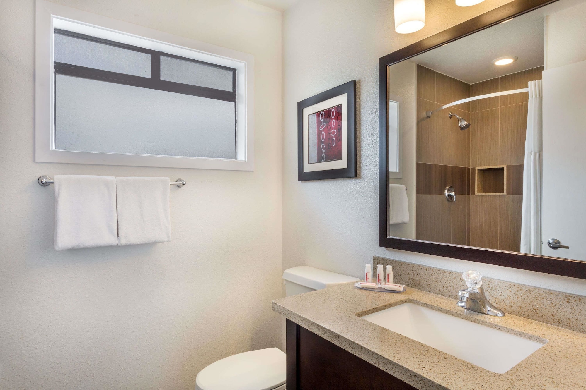 غرفة قياسية بسرير كوين، Ramada By Wyndham Monterey 3/3