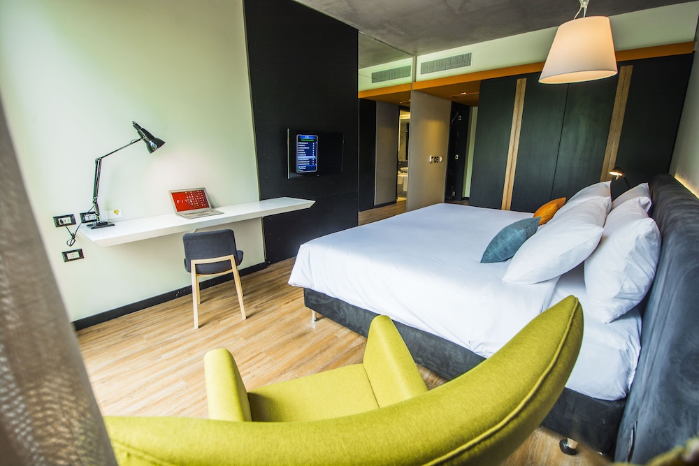 Five Hotel Asuncion 26/73