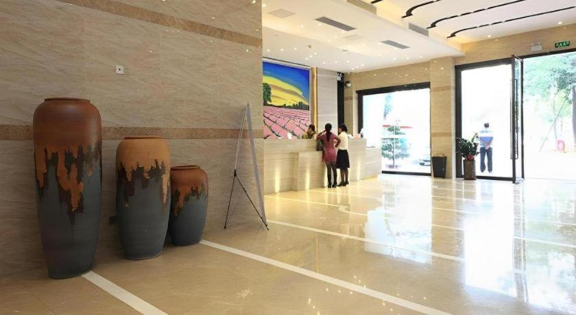Lavande Hotel (Shenzhen Airport New Terminal) 12/46