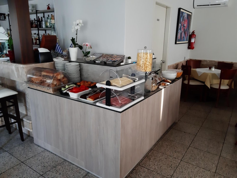Paritsa Hotel 13/30