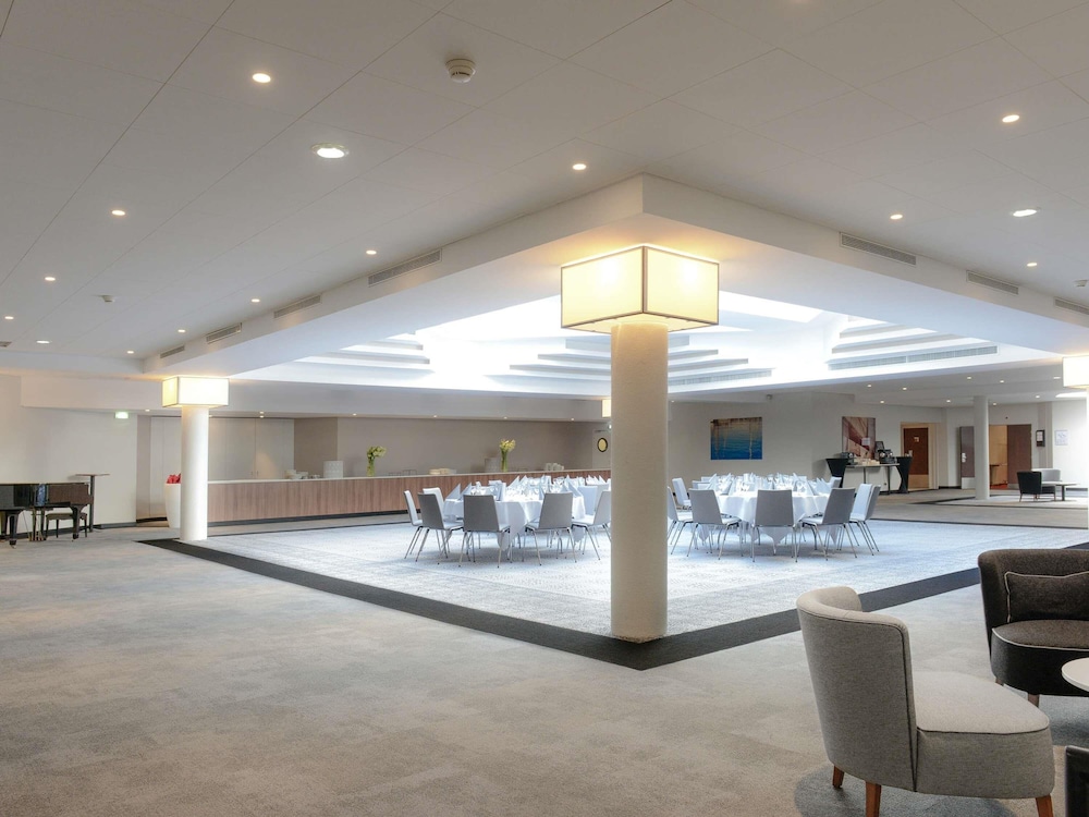 Mercure Caen Centre Port de Plaisance 39/75
