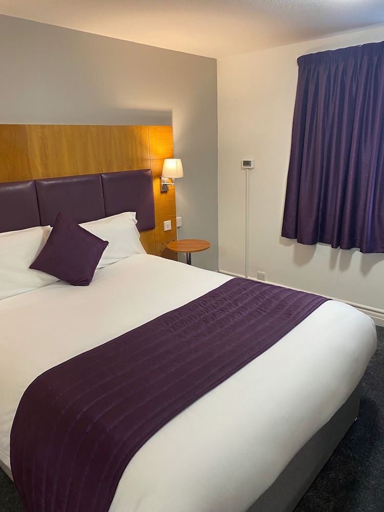 Purple Roomz 4/27