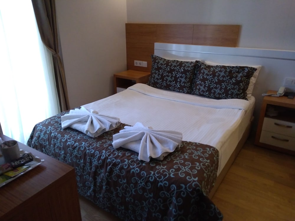 Gocek Pera Hotel 25/50