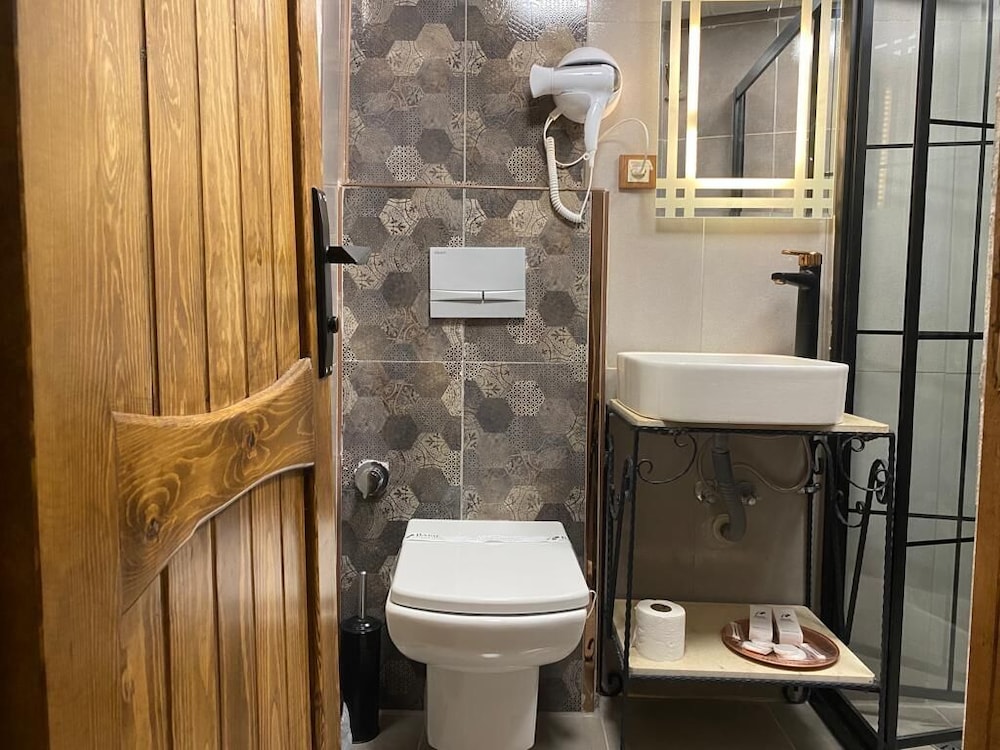 Babil Antique Hotel 47/49