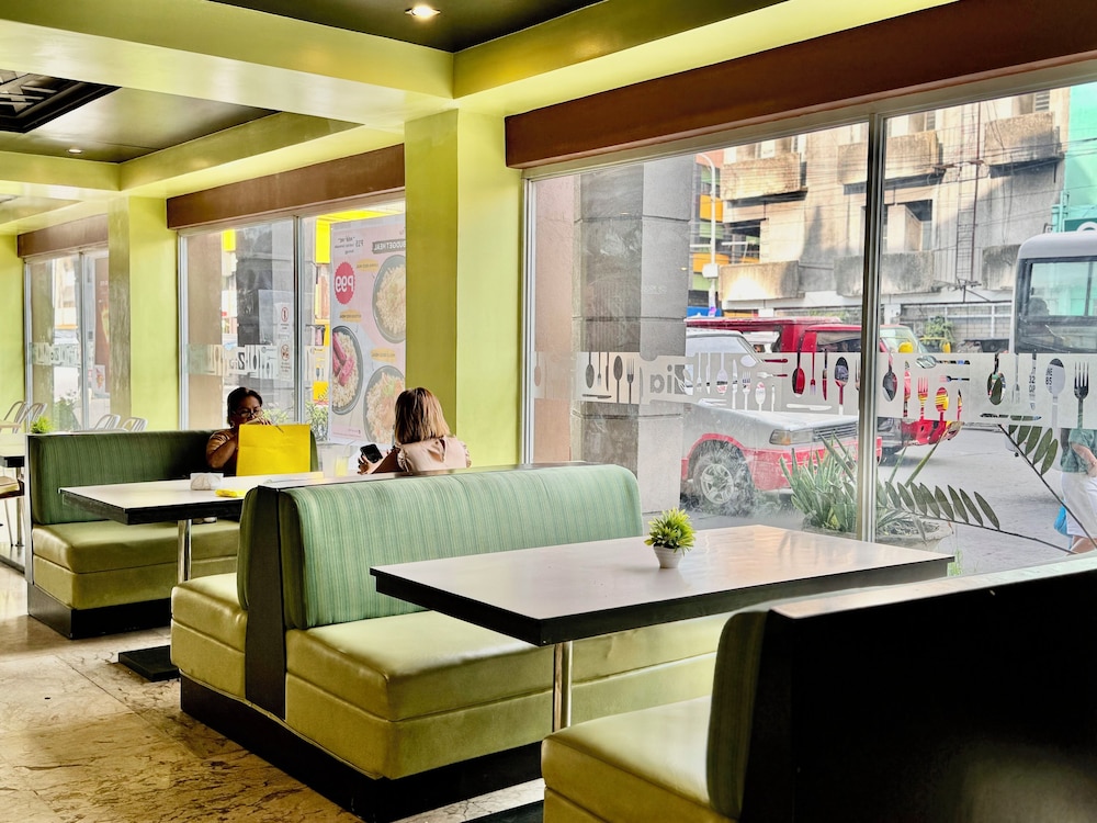 Mo2 Westown Hotel Bacolod - Downtown 29/43