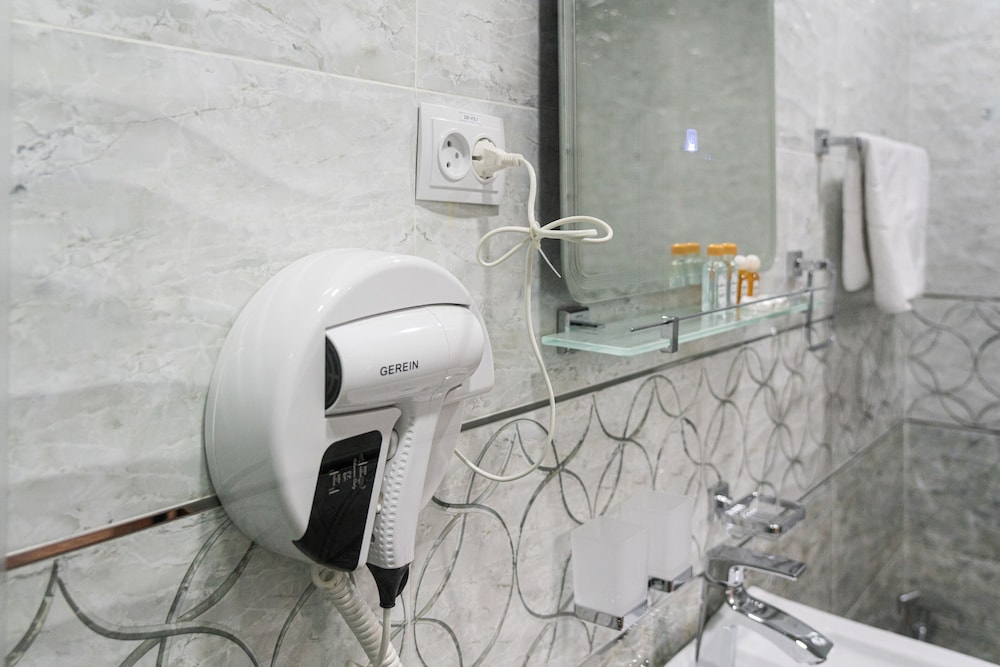 Rayyan Hotel Tashkent 48/50