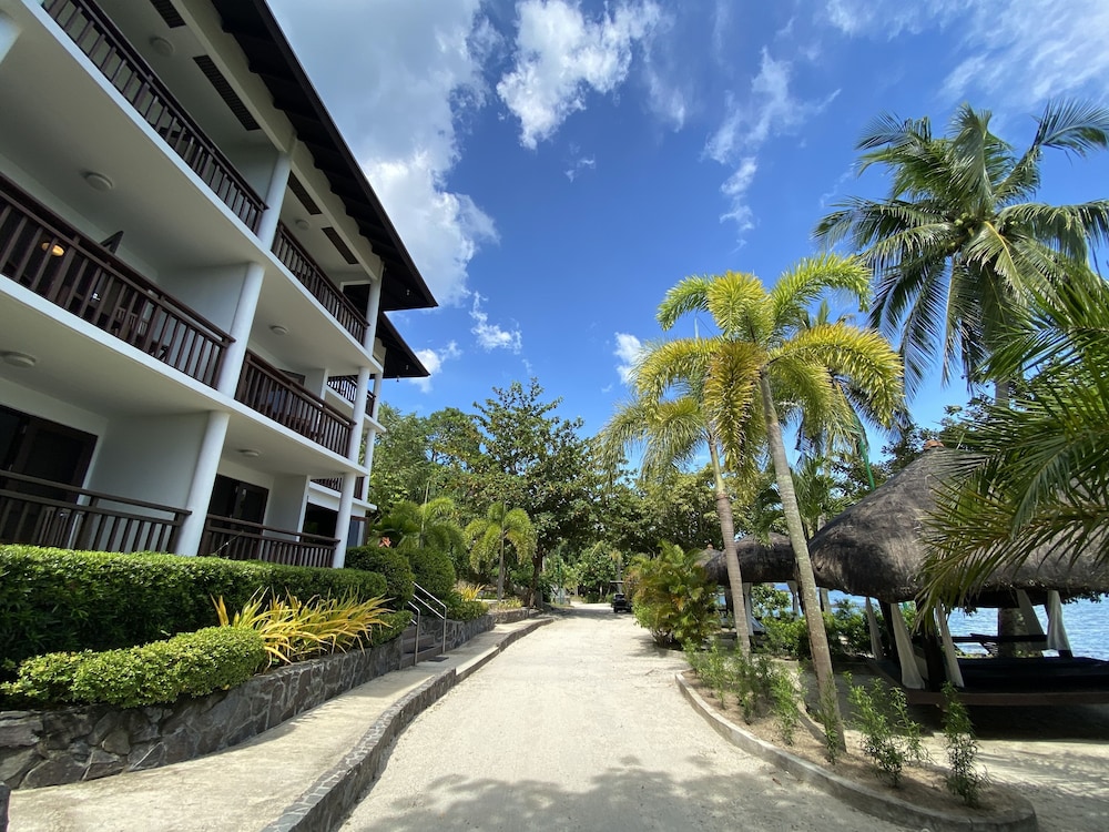 Palm Beach Resort 27/48