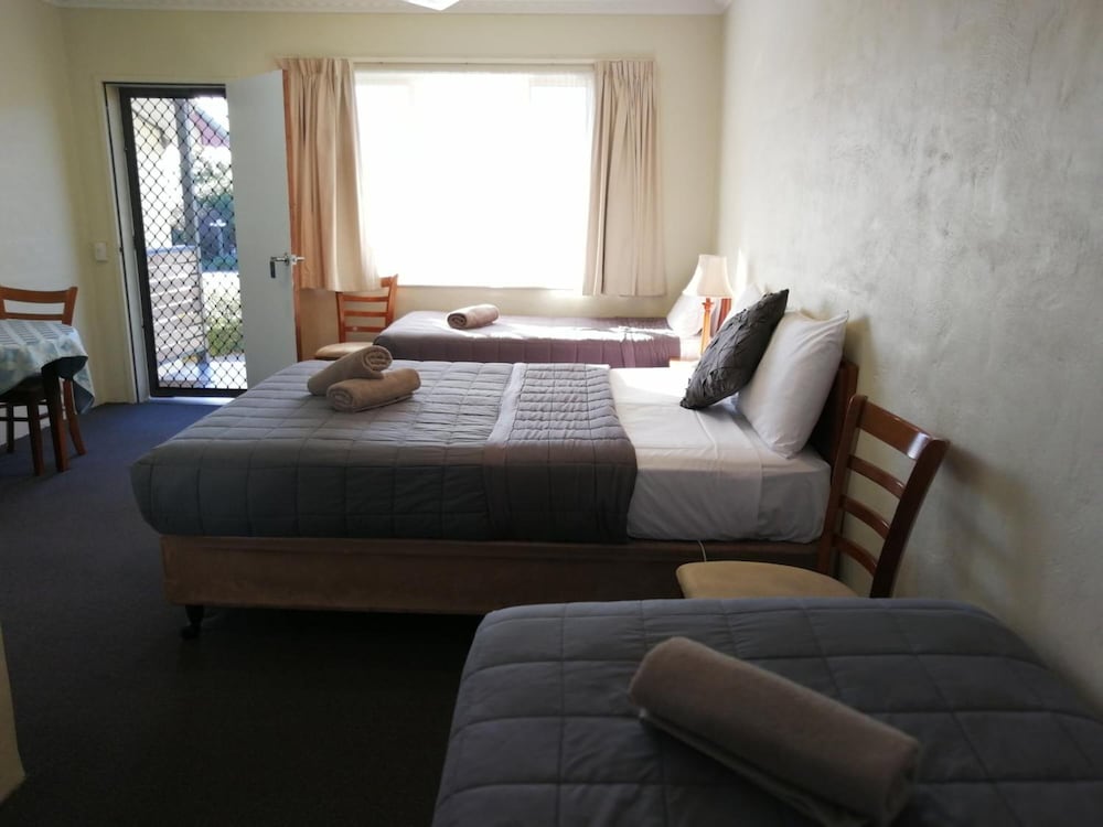 Wintersun Gardens Motel 21/28